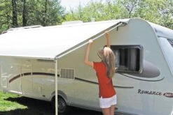 Fiamma Caravanstore XL 310 Royal Grey Zakluifel 12 Fiamma Caravanstore XL 310 Royal Grey Zakluifel -Kwaliteit Outdoor Campingwinkel fiamma caravanstore xl 2 1 ecommerce fc52 38 1
